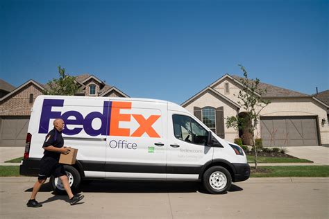 Does FedEx Ship Cars? Exploring the Boundaries of Parcel Delivery and Beyond